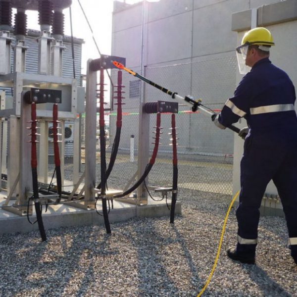 Using the Metravi 276HD Contact-type High Voltage Detector